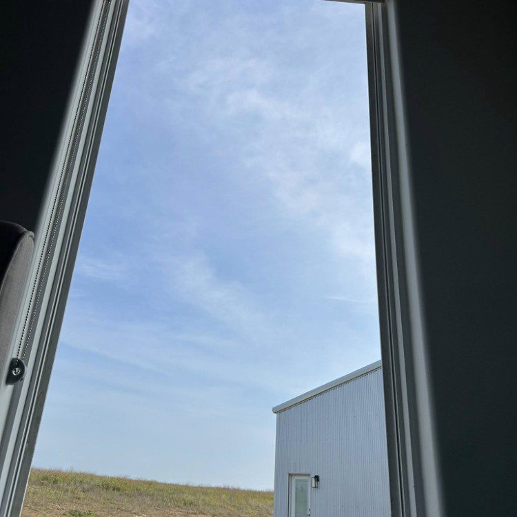Window & Glass in Magnolia