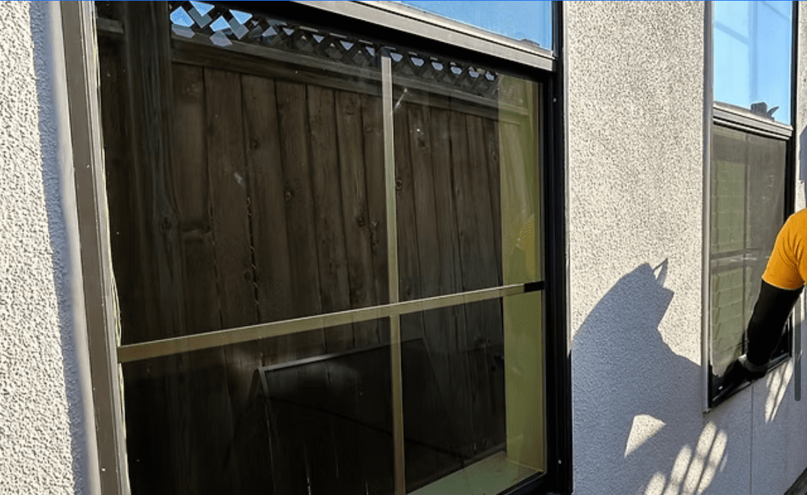 Double Pane Energy Efficient Glass Repair